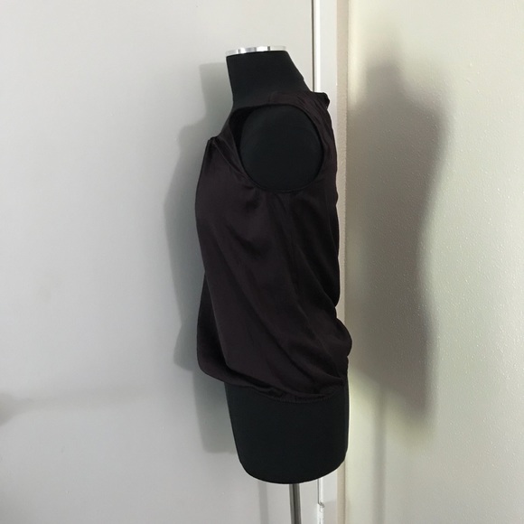 Ann Taylor LOFT sleeveless blouse. Size Small - Picture 4 of 6